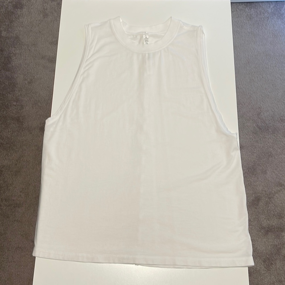 Lululemon top